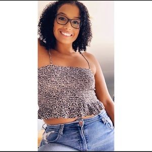 Meet your Posher, Cassandra